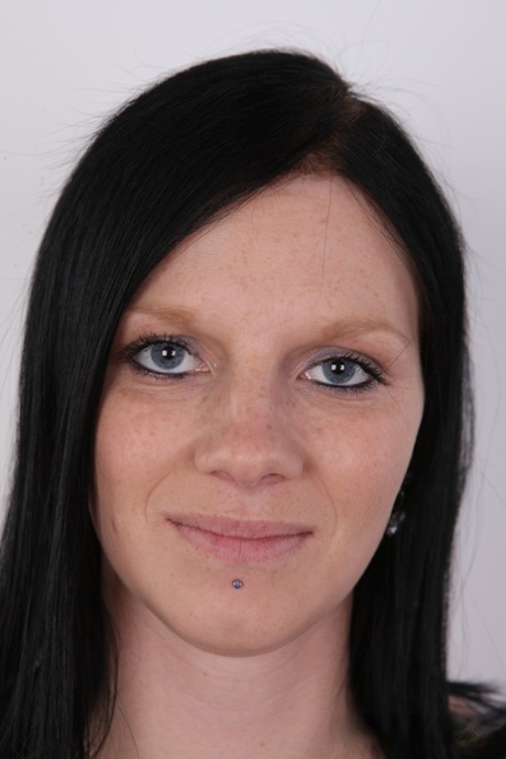 Dark haired girl Jarka gets totally naked on a stool while pregnant