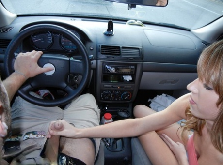 Sweet amateur with tiny tits and shaved slit gets screwed in the car