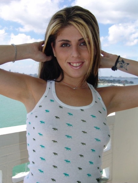 Amateur teen Lindsay uncovers small tits & gets an anal doggystyle pounding