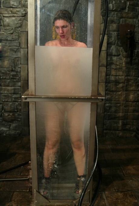 Water Bondage performed by Savanna Sex Gallery
