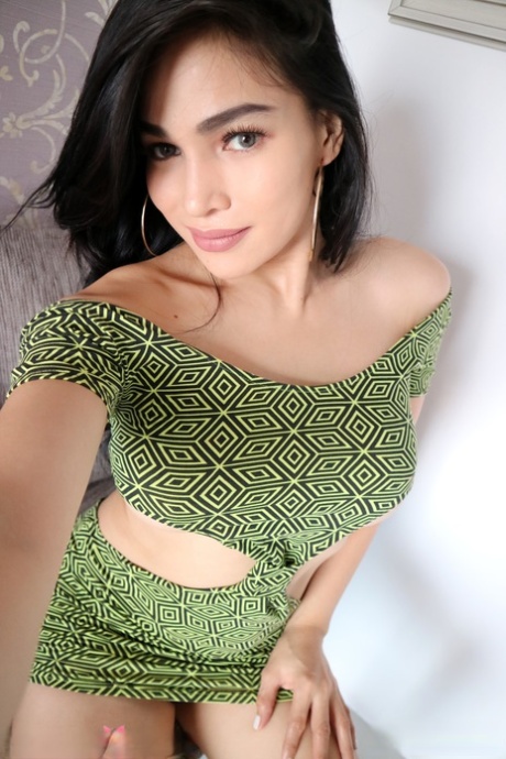 Marvelous shemale TS Filipina reveals her sexy tits  nipples in a solo