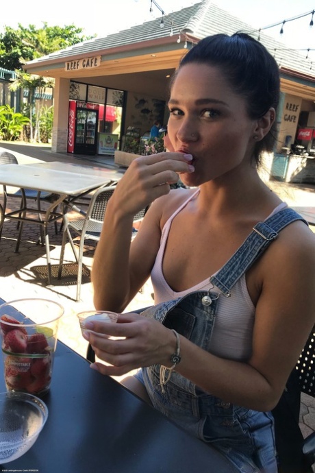 Teenage cutie Zoe Bloom stripping and shamelessly posing naked in public