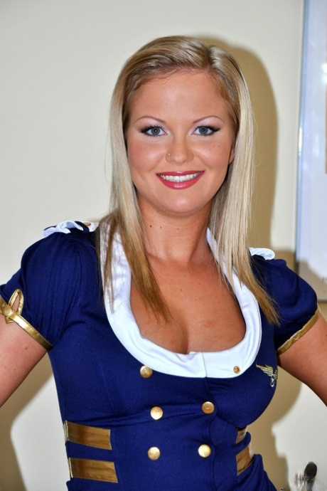 Stewardess with a big booty Sunny Diamond fucks an old dick in her uniform