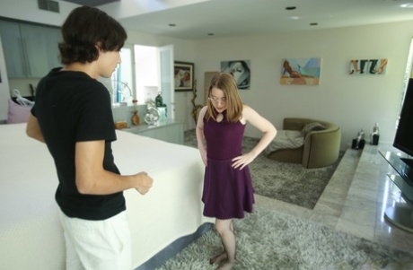 Teen in pantyhose Alice Merchesi gets fucked by her big-dicked boyfriend