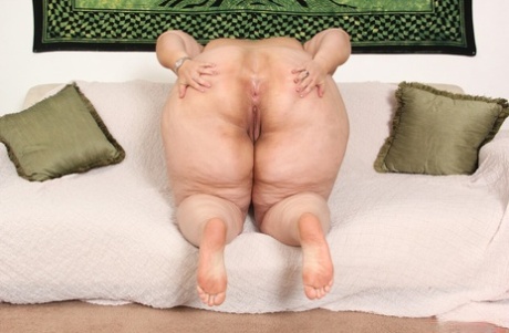 Plumperd featuring Eric John, Erin Green Sex Images
