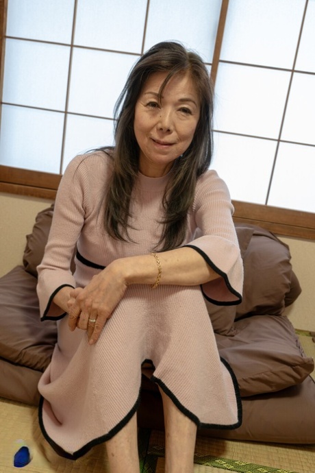Mature NL performed by Etuko Kamui Sex Images